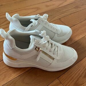 Shoes! 10 pairs. Size 8.5